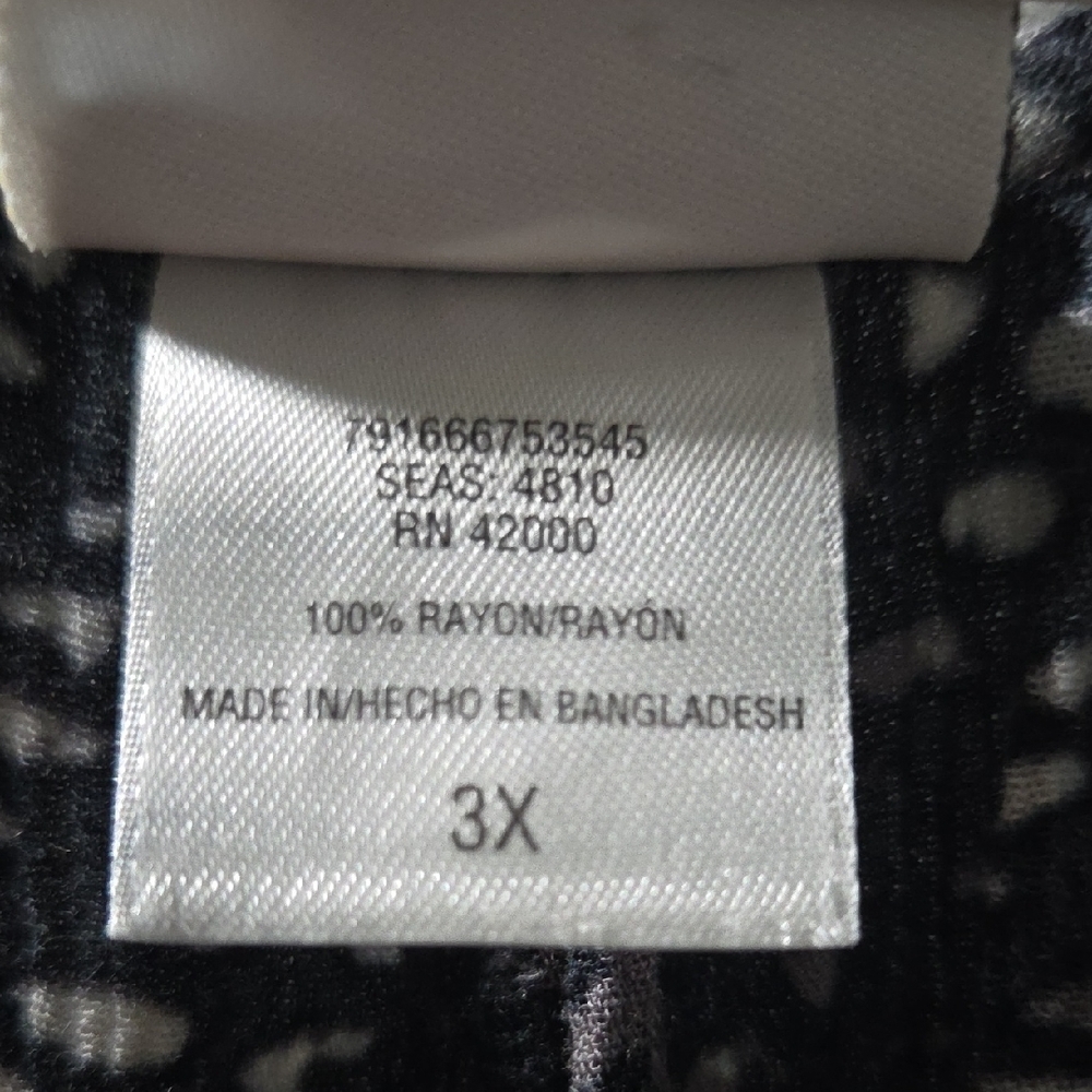 Jaclyn Smith Black and White Maxi Dress - Picture 3 of 4